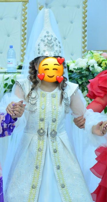 Платье на узатуу