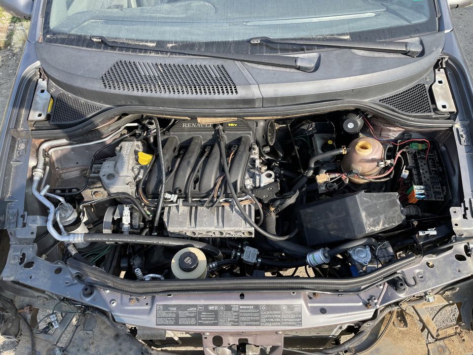 Renault scenik 1.6 16v 2001г На Части