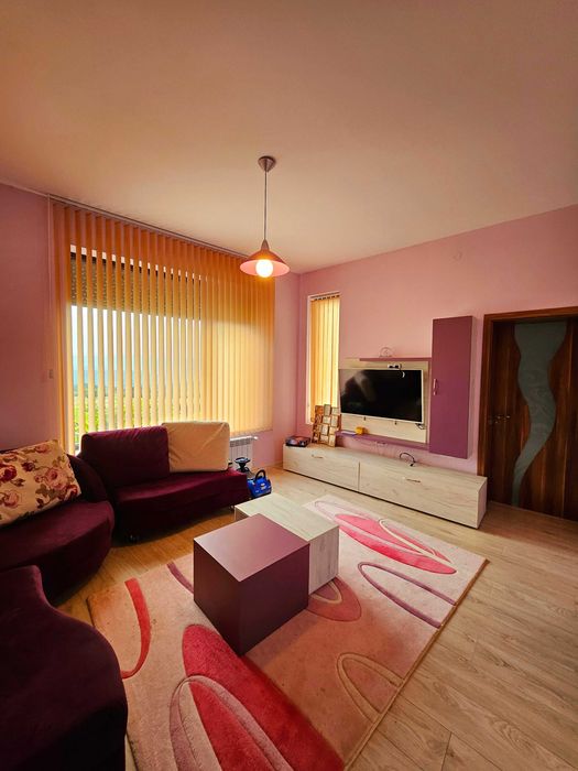 Продава се Къща в Елена - 860 кв.м за 1779 €/кв.м - Снимка #8