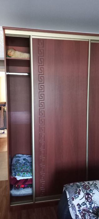 Продам шкаф, в идеальном состоянии.