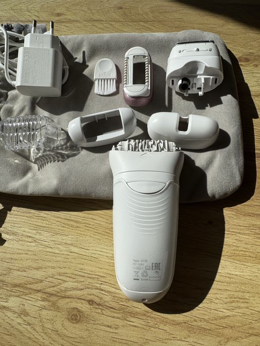 Epilator Braun Silk-épil 9 – Set complet, stare foarte bună