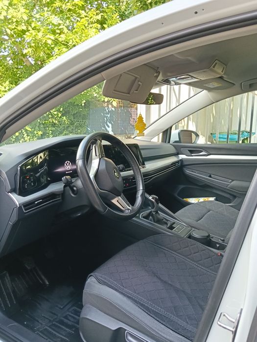 VOLKSWAGEN Golf 2022 — imagine 5
