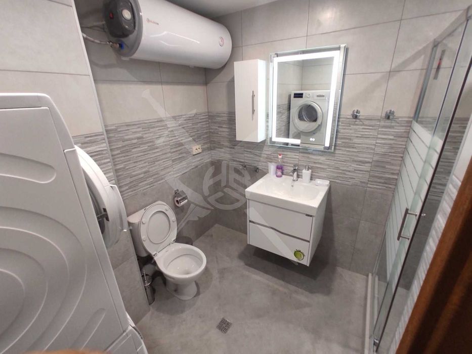 Двустаен апартамент във Въстанически !26761