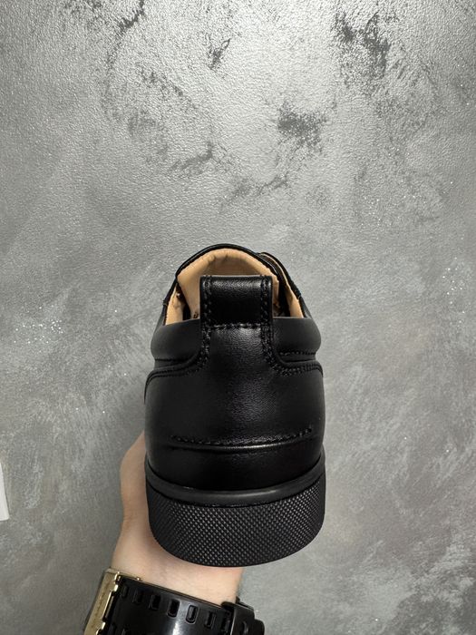 Christian Louboutin marimea 39