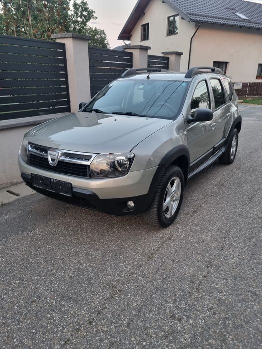 Vând Dacia Duster Motor 1.5 DCi 4x4 an 2010 E5