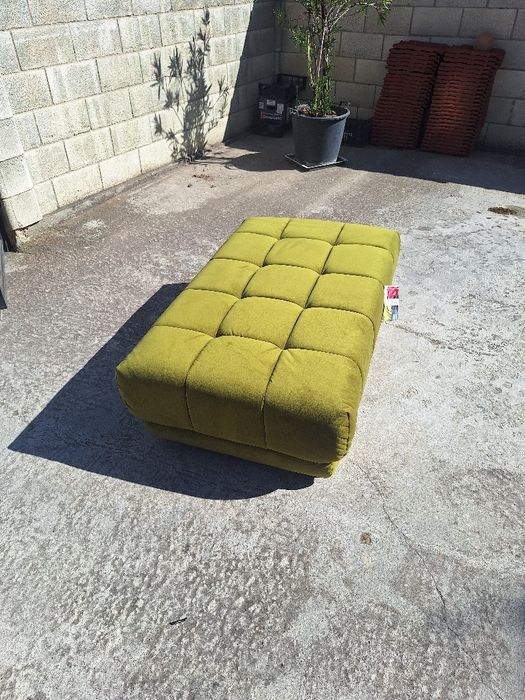 Чисто нова табуретка