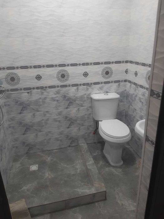 Продаю Котеж 2-соток.6-ком.Миробод рн.Рисовой бр.Ц-160000у.е.