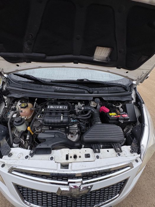 Chevrolet spark.