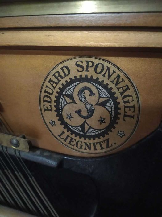 Антикварное фортепиано пианино Eduard Sponnagel 1887 года