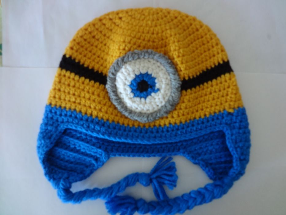 Детски ръчно плетени шапки Миньон, Бухалче, Куче, с помпон, с цвете