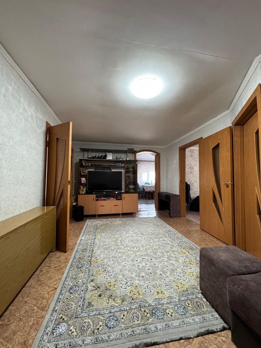 Продам квартиру,  район больницы,  сош №2