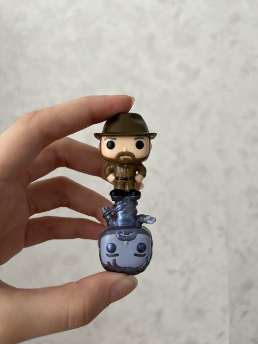 Kinder joy Funko pop Stranger things