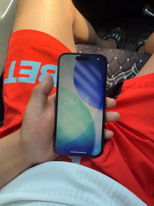 iPhone 16 срочно продам