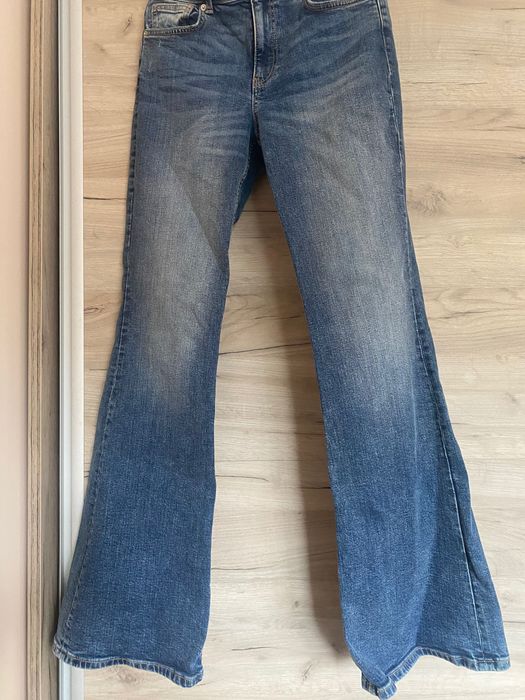 Дънки с висока талия Mango