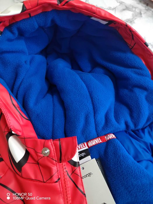 Spiderman / Marvel. Детски гумирани якенца с поларена подплата.