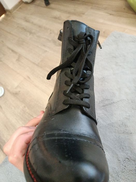 vând ghete de iarnă pentru femei