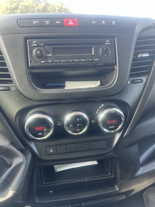 Iveco daily 3.0 cub cu lift 1000kg