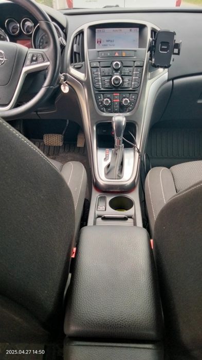 Opel Astra J cutie automată