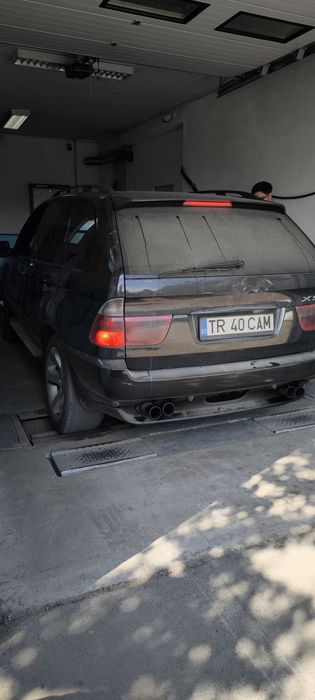 BMW X5 0 — imagine 3