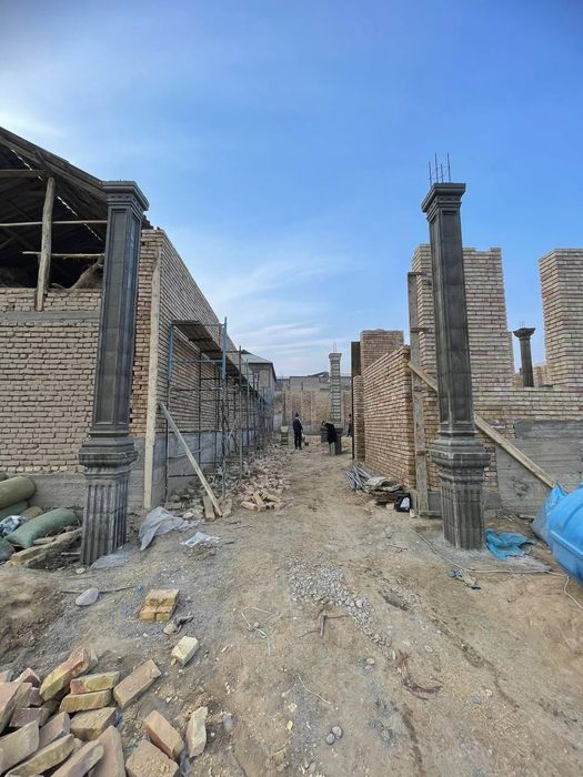 Sifatli beton zina va Rim ustunlari