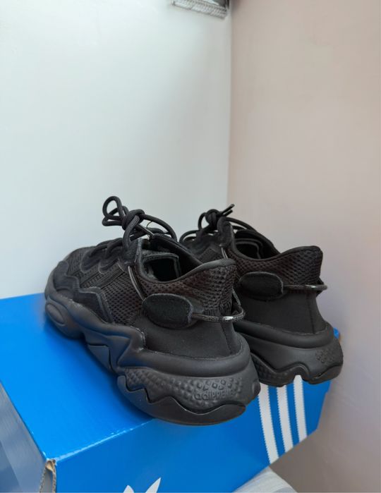 Adidas Originals Ozweego negri marimea 36 2/3 noi originali