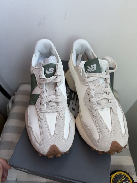 New Balance 327 alb cu logo N verde piele 100% marimea 40.5 noi originali