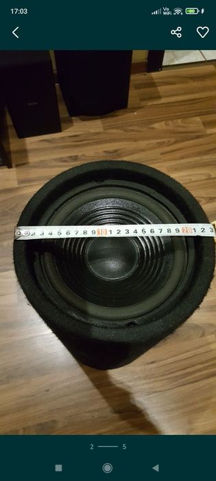 Subwoofer auto  nu are statie și nu cunosc ce putere are