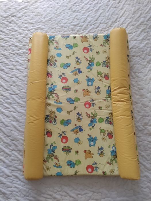 Пеленальный матрас для малышей