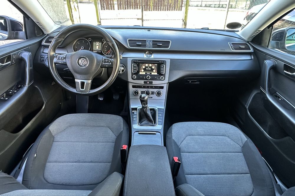 Vand VW Pasat 1,6 D an 2013 recent adus IMPECABIL ! Accept VARIANTE !!