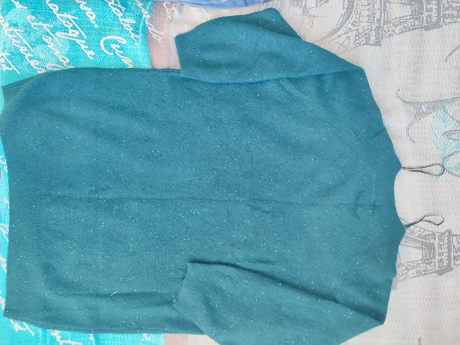 Половер с малки пайети XL