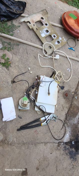 Котел и Газовый калонок запчасть все есть