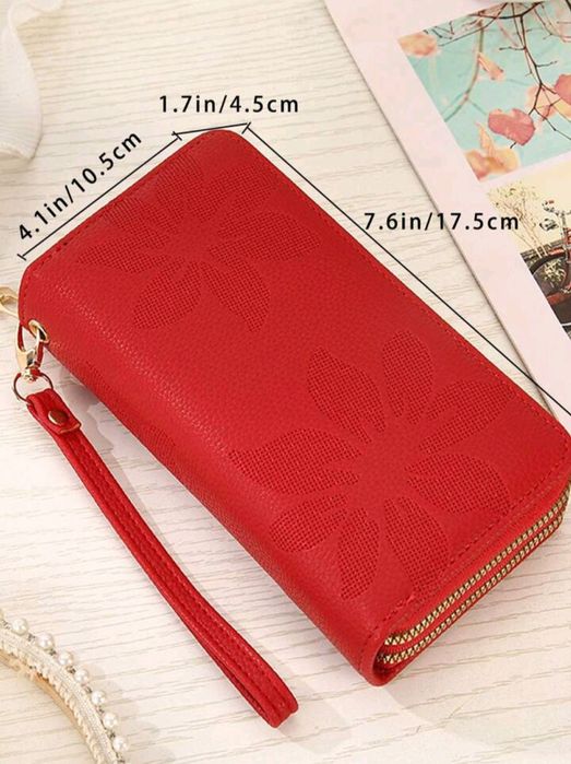 Дамски кожен портфейл