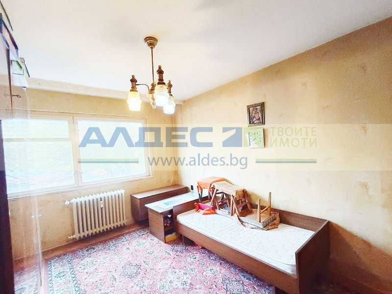 Продава се Едностаен апартамент в София, Гео Милев - 42 кв.м за 3048 €/кв.м - Снимка #2