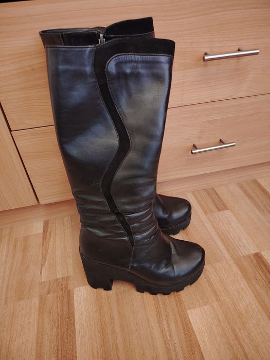 Дамски ботуши от естествена кожа