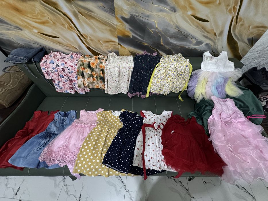 Детскте платья на девочку 2х лет.