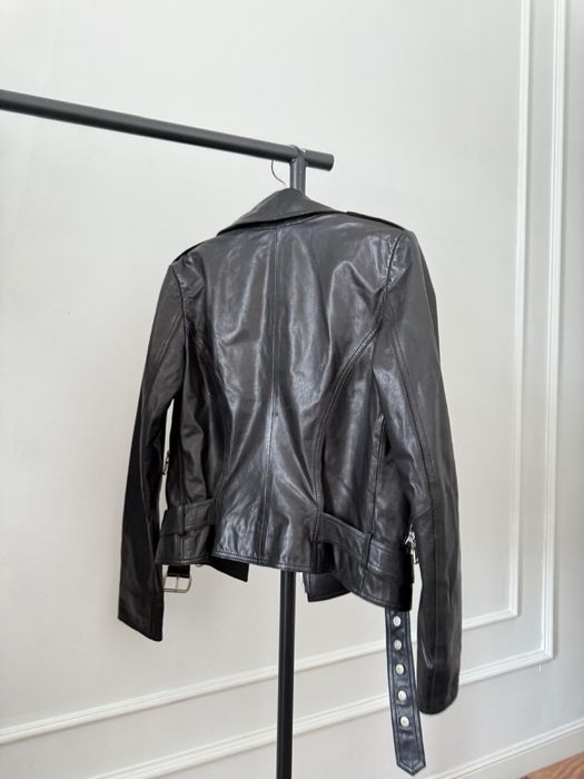 Женская кожаная куртка