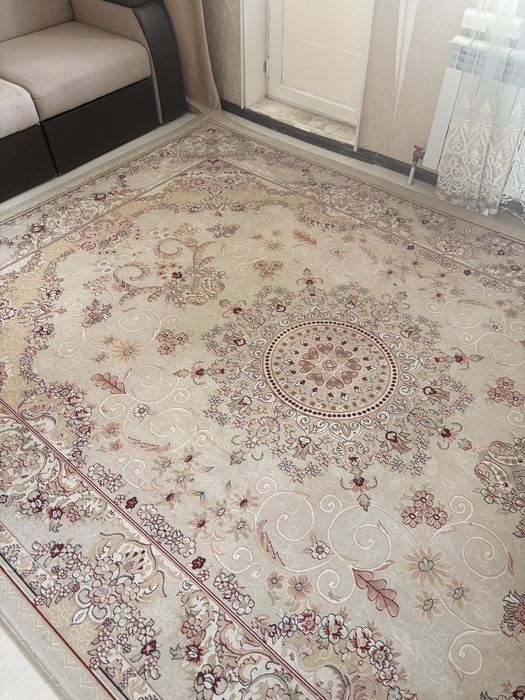 Ковер 2.5х3.5 м отличное состояние