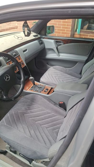W210 сатылады  Мерседес