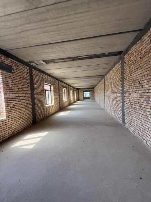 БИНО  Сотилади..