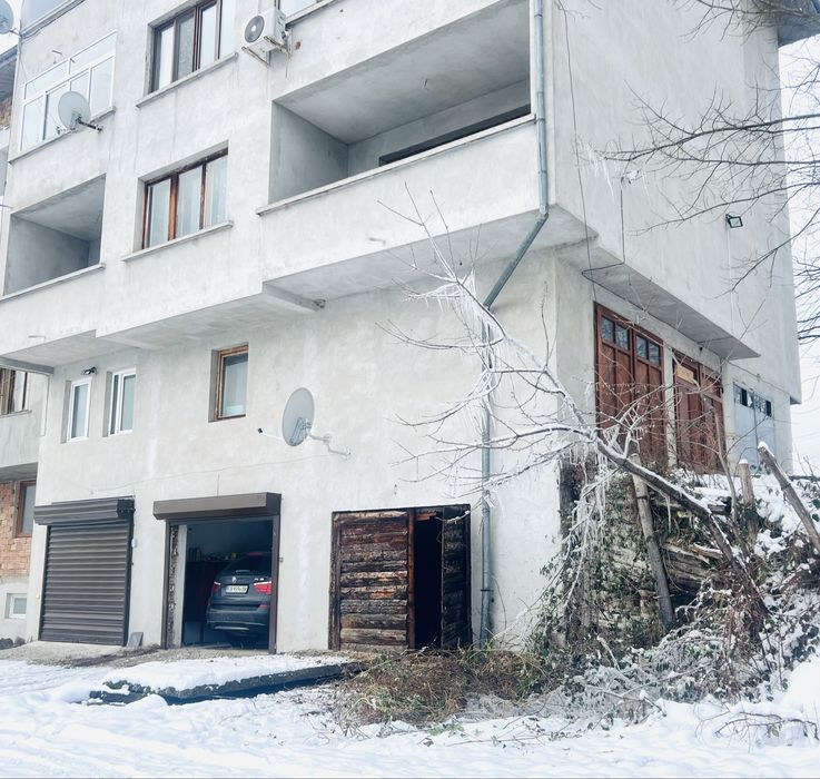 Продава се Четиристаен апартамент в с. Кисийците, Област Габрово - 200 кв.м за 310 €/кв.м - Снимка #1