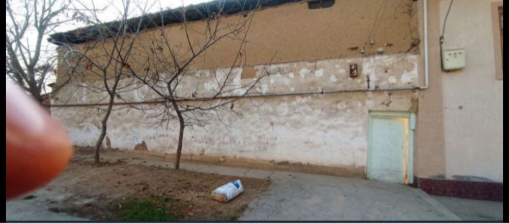 БИРЛИК 5 сот 5 хона урта ремонт фасад: 16,20 метр 2 томон куча, Шароф