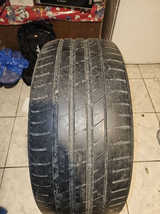 Vând 4 anvelope 255/40/19