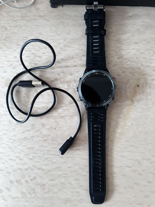 Продаю электронные часы