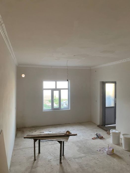 Очень срочно продается трёхкомнатная дом с участком