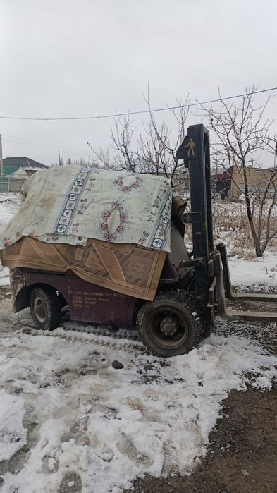 Погрузчик вилочный