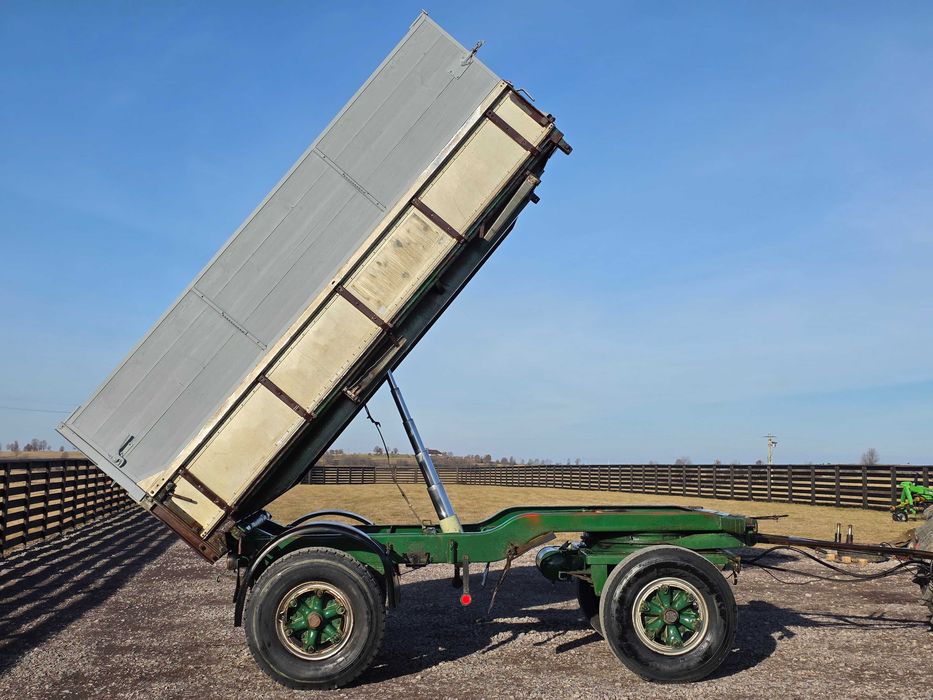 Remorcă basculabilă 12 tone după tractor