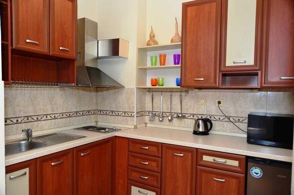 Дава се под наем Двустаен апартамент в София, Лозенец - 65 кв.м за 561 € - Снимка #3