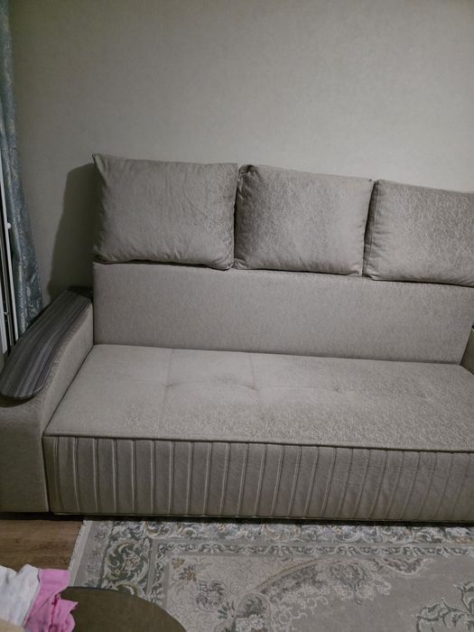 Продаётся диван в отличном состояние