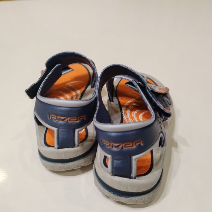 ЛОТ Детски сандали за момче номер 25