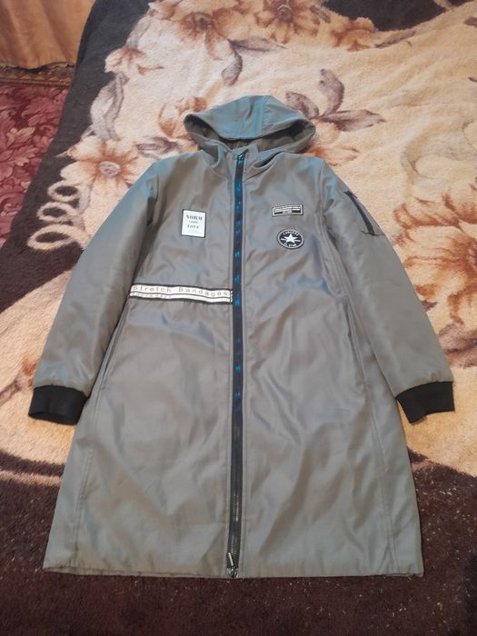 Куртка на девочку весна